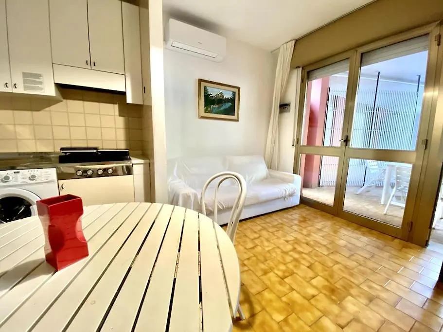 4 Posti Letto E Parcheggio Gratuito Apartment Bibione 0*,  Italy